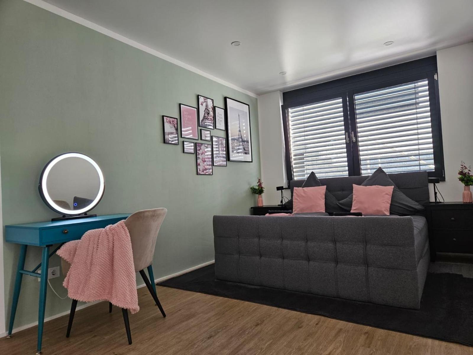 Stilvolle Wohnung Mit Blick Und Selbst-Check-In Bad Berleburg Exterior photo